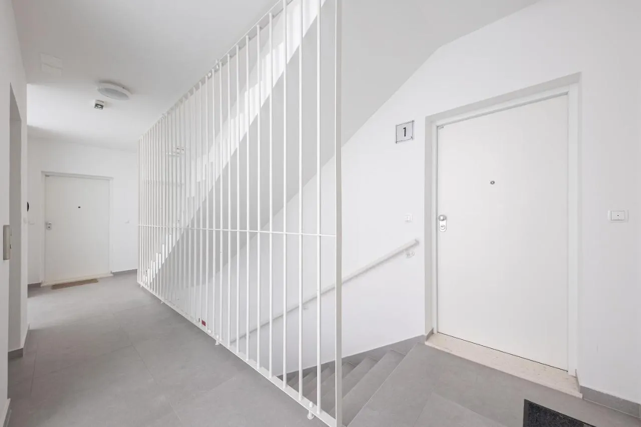 Apartment Abia Znjan Split